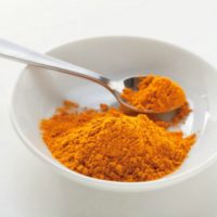 curcuma labio hinchado