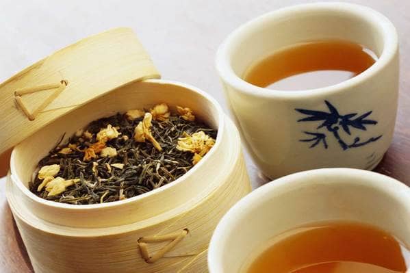 remedios caseros puntos blancos en la garganta